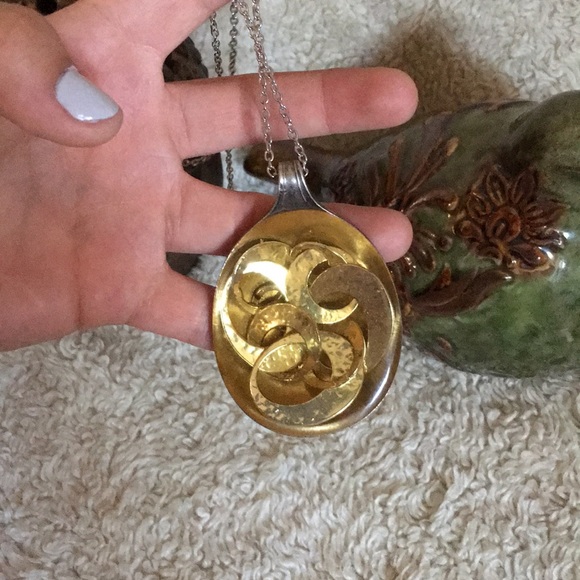 Spoon resin necklace - Picture 5 of 7